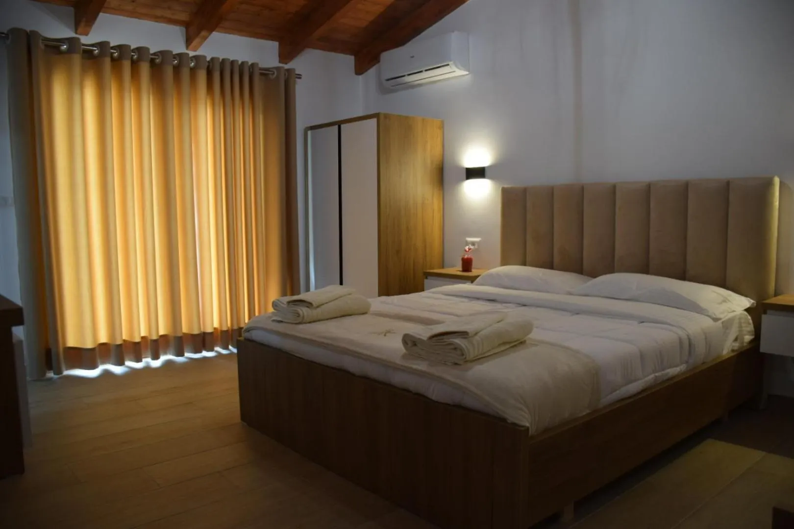 Guest House Merkaj 培拉特